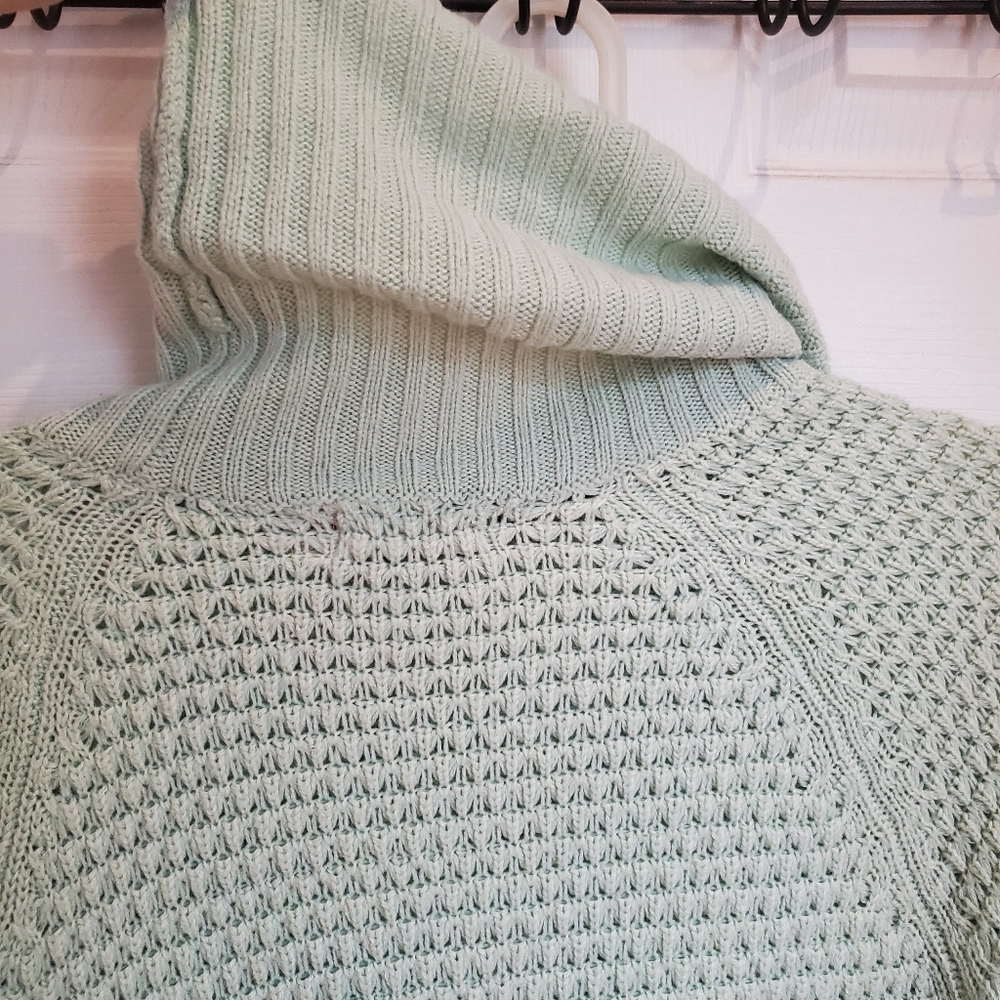 Turtle neck sweater - Picture 5 of 5